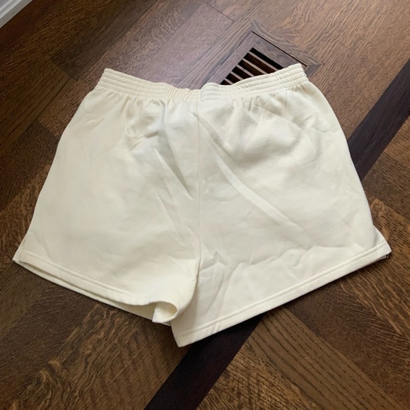 COCOBURRY Women’s Jogging Athletic Soft Shorts Comfy Ivory BRAND NEW Size Medium - Picture 4 of 6